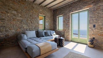Villa Silencio, 3 bedrooms villa | 起居区 | 液晶电视