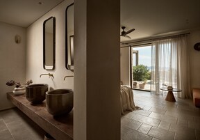 Artículos de tocador gratuitos, secador de pelo, batas, pantuflas