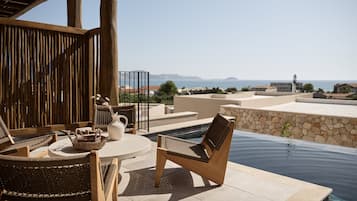 Executive Suite with Private Pool and Sea View | Terrace/patio