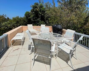 House, 2 Bedrooms | Outdoor dining