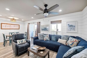 TV connectée, cheminée