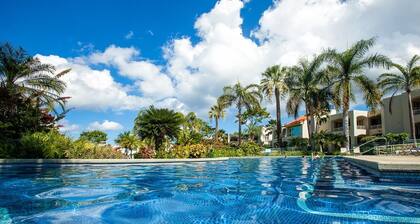Palms at Wailea Two Bedrooms - Partial Ocean View by Coldwell Banker Island Vacations