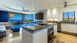 Kondominium, 1 kamar tidur | Dapur pribadi | Mesin pembuat kopi/teh, lemari es, oven, dan mesin pencuci piring