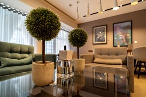 Apartment | Interior - Luxury 2-bed Croydon Apartment Near Gatwick (Croydon)