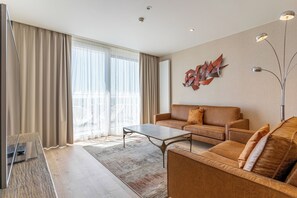 Älytelevisio, pöytäjalkapallopöytä, pöytätennispöytä