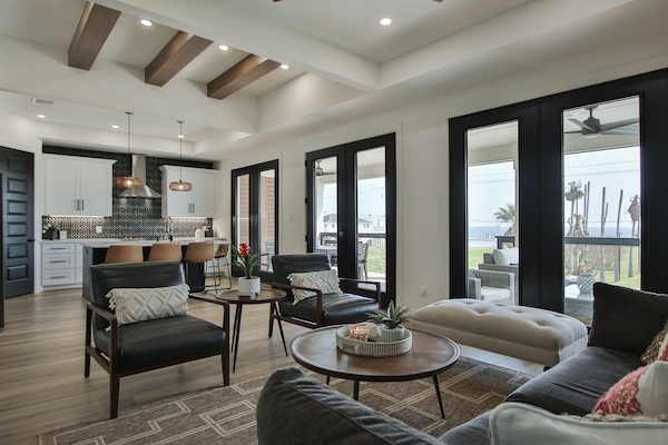 bay view from all points