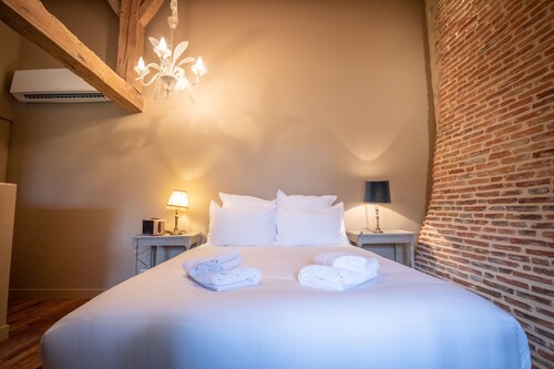 Superb room Kathmandu, heart of forest