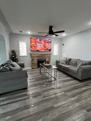 Smart-TV, Kamin