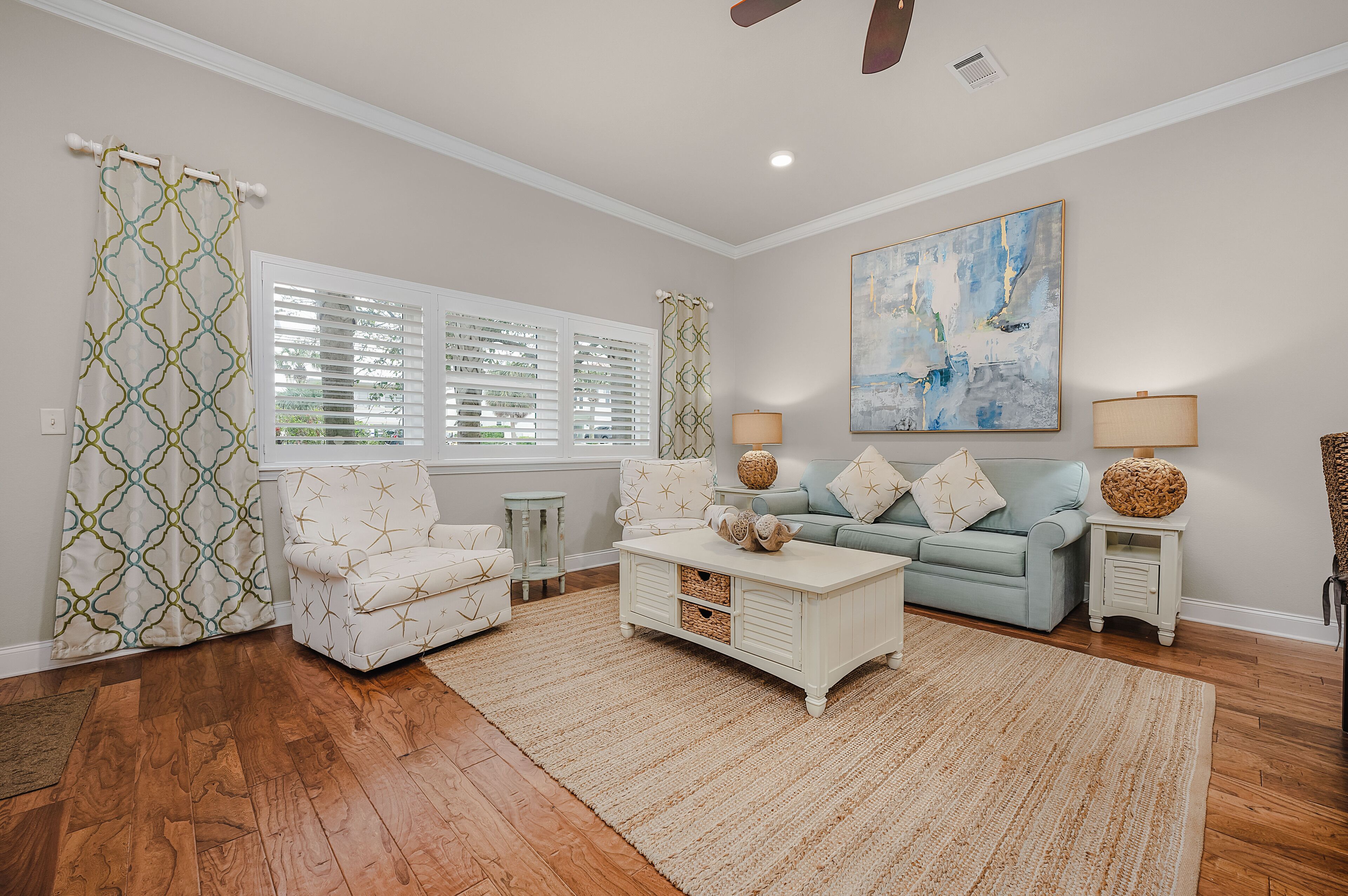 Upscale 1st floor condo | New rental | Alerio D104