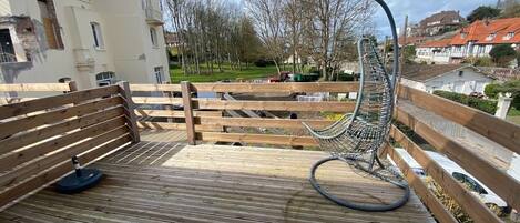 Luxury Apartment | Terrace/patio