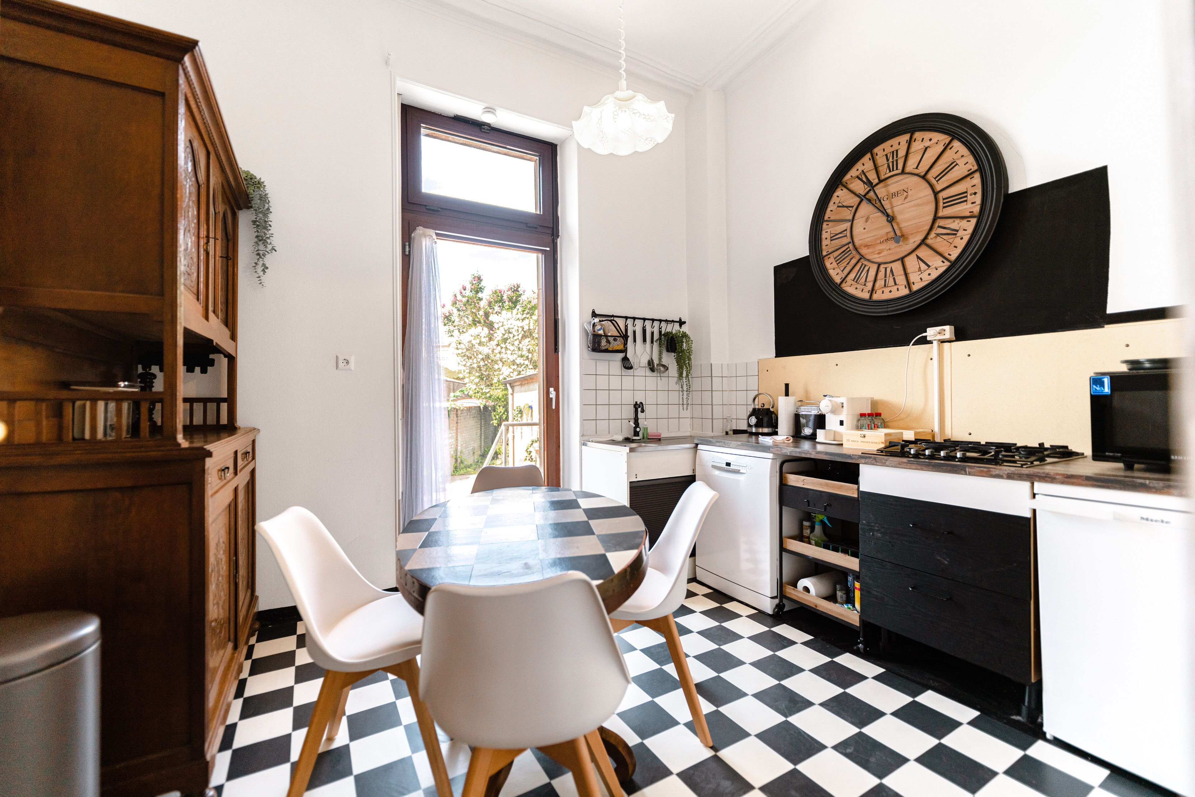 Appartamento | Cucina privata | Frigorifero, lavastoviglie, macchina per tè/caffè, bollitore elettrico