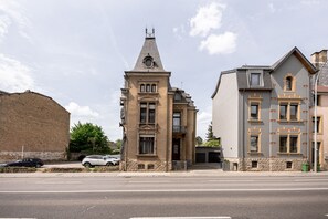 Exterior - Baroque Style Townhome Garden Patio Prkg (Luxembourg City)