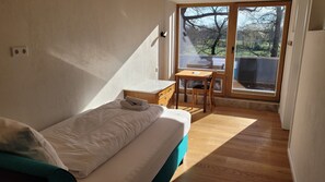 舒適單人房 | 獨特裝潢、布置獨特、書桌、隔音