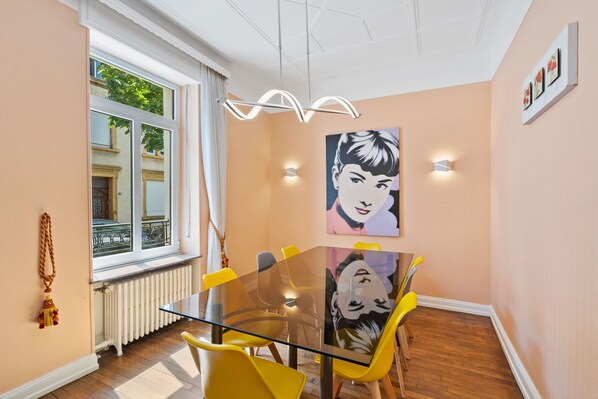 Apartment | In-room dining