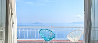 Large modern 4 bed/bath villa overlooking sea & fishing village (sleep 10)