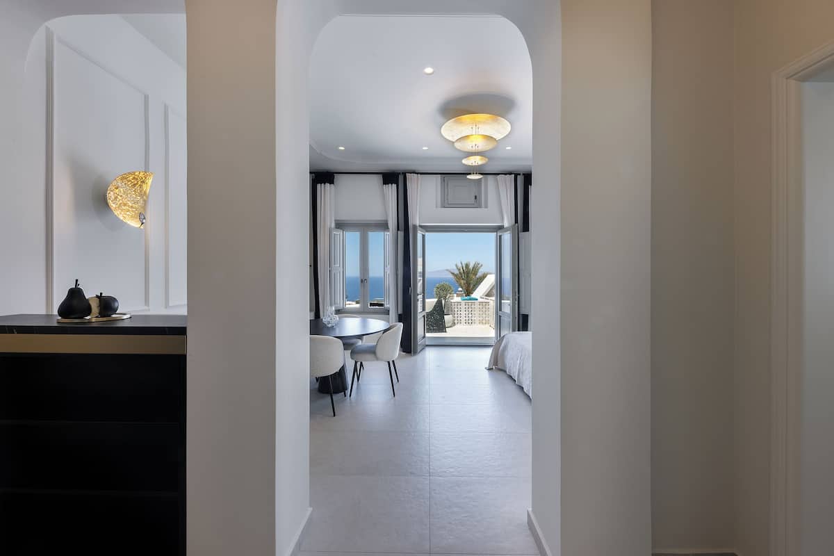 Executive Suite | 1 bedroom, Egyptian cotton sheets, premium bedding, Select Comfort beds