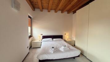 Condo | 2 bedrooms, free WiFi