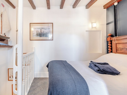 Withnail's Hideaway - UK43429