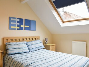 3 bedrooms, free WiFi, bed sheets - 3 bedroom accommodation in Whitby (Whitby)