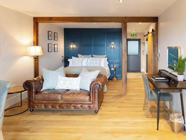 1 室のベッドルーム、WiFi (無料)、ベッドシーツ、車椅子でアクセスできる設備