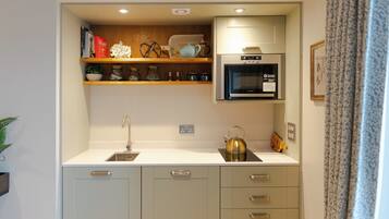 Kookgerei, borden en bestek