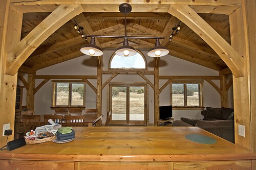 Whispering Hills Retreat