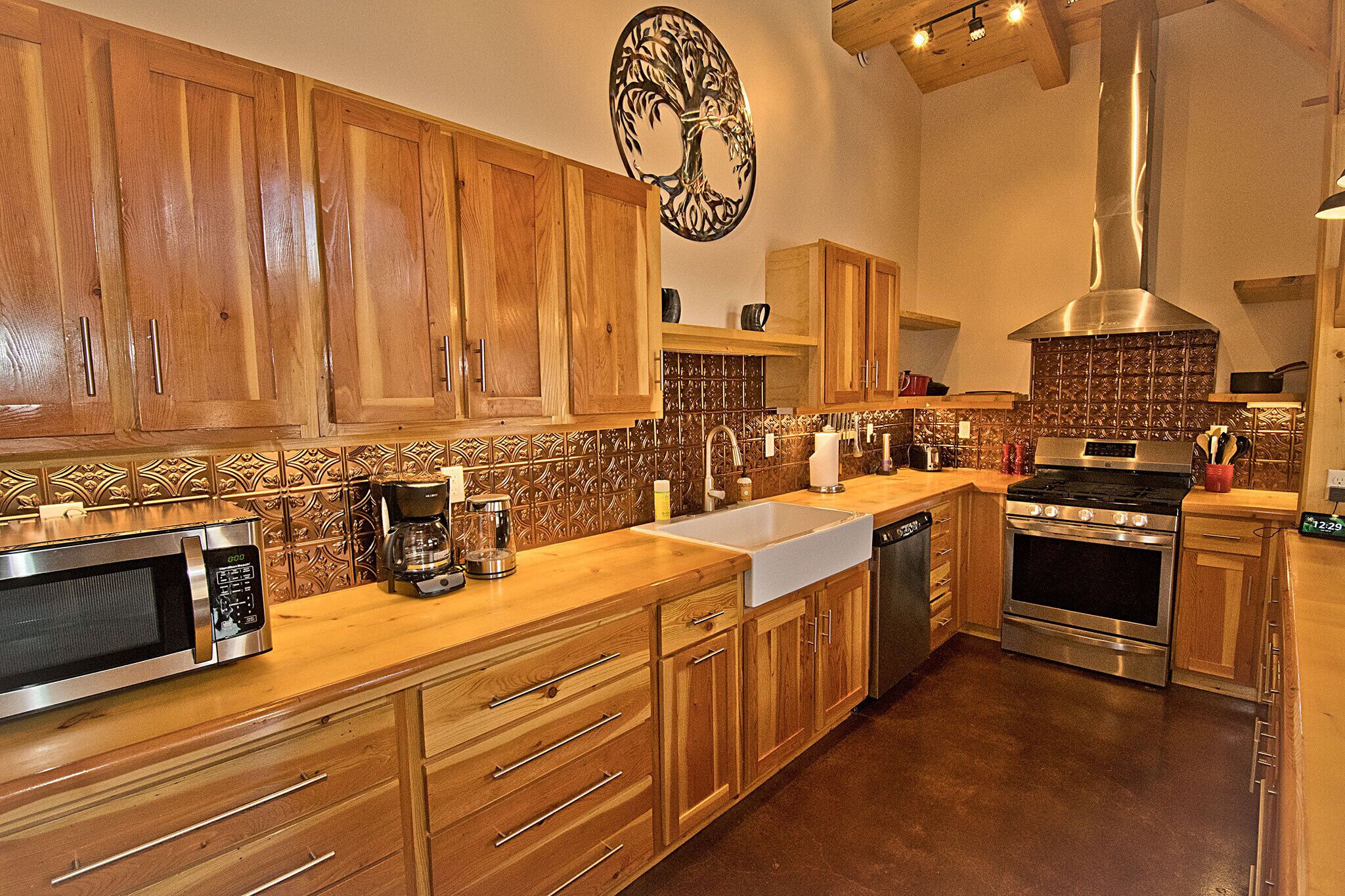 Whispering Hills Retreat