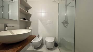 Condo | Bathroom