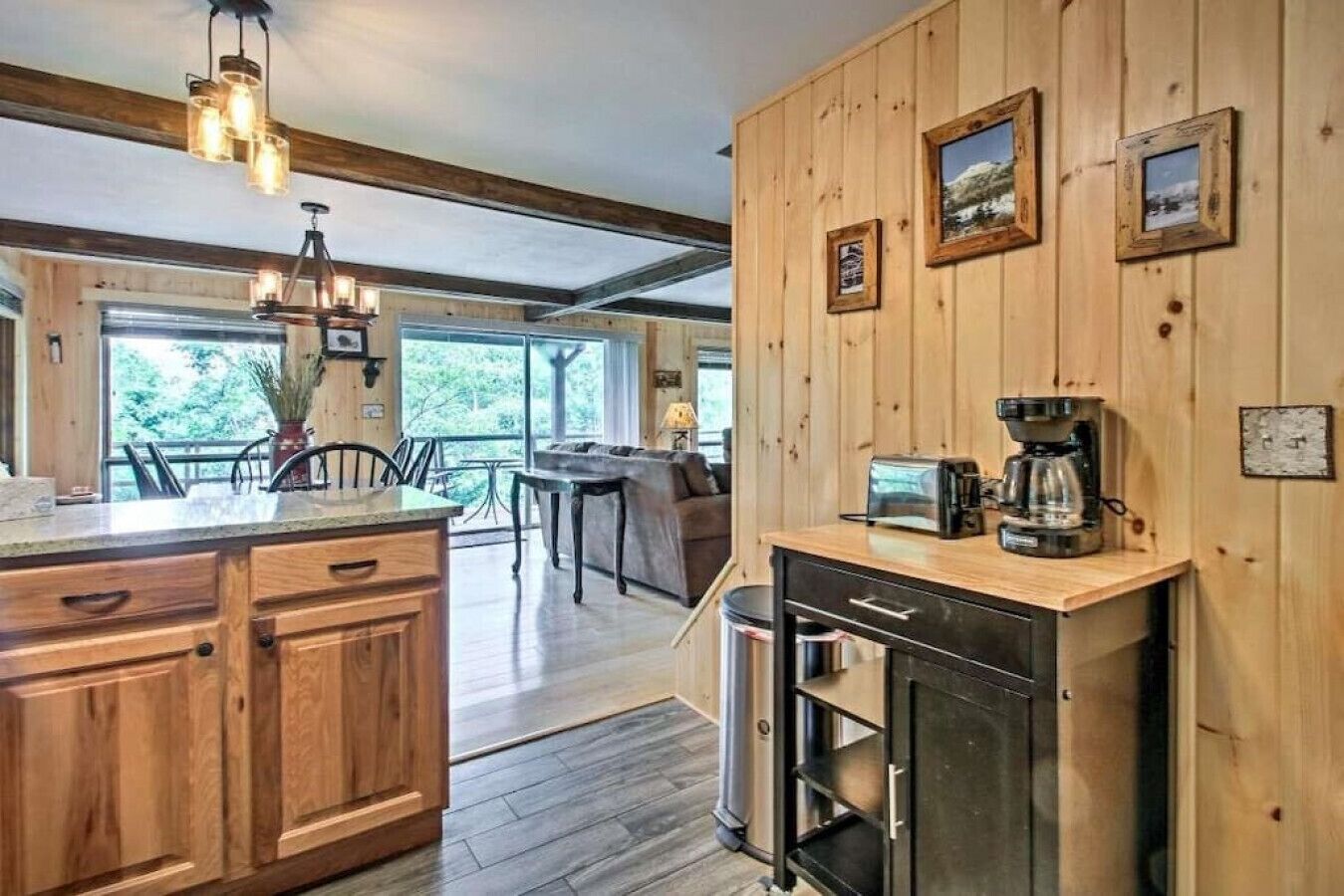 Mountain Lakes Cottage with Mountain & Lake Views