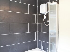 Towels - 1 bedroom accommodation in North Middleton, near Wooler (North Middleton, near Wooler)