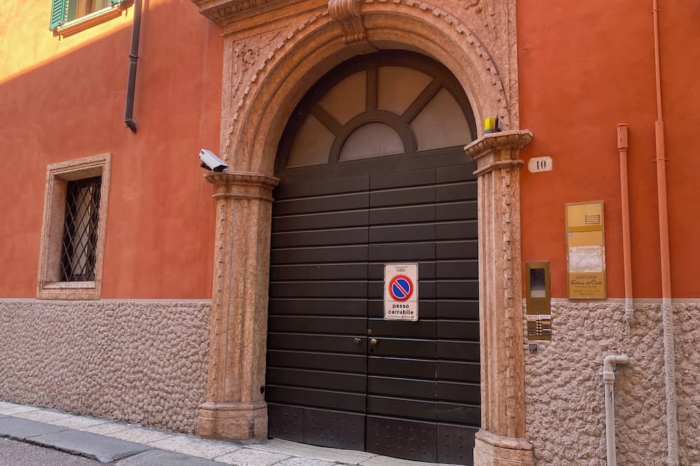 RESIDENZA MONTALTI