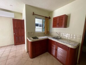 Exclusive-Studiosuite | Eigene Küche | Kühlschrank, Mikrowelle, Ofen, Herdplatte