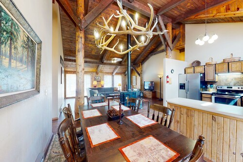 Rustic home with mountain views, wood stove, hot tub, deck, washer/dryer