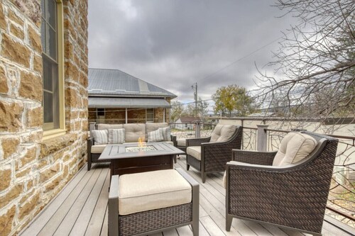 Downtown Experience Rich in History & Charm! Centrally Located in Black Hills