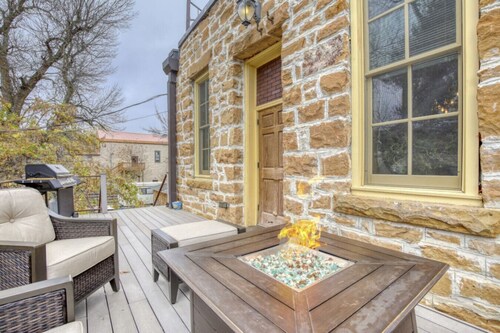 Downtown Experience Rich in History & Charm! Centrally Located in Black Hills