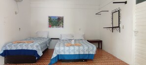 Basic Double Room | Bed sheets - Villas del Carmen (Palenque)