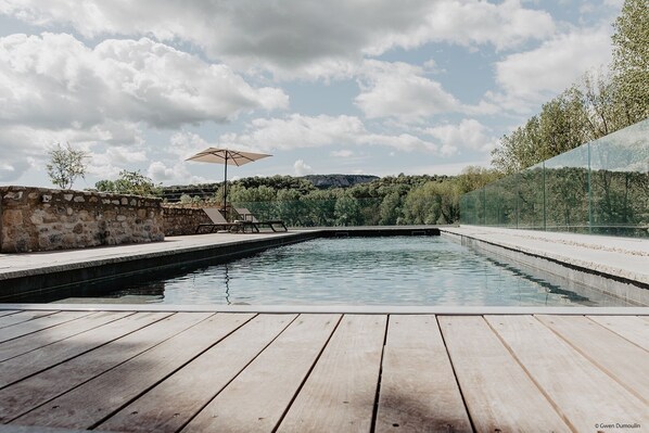 Seasonal outdoor pool - Hôtel Villa Walbaum (Vallon-Pont-d'Arc)