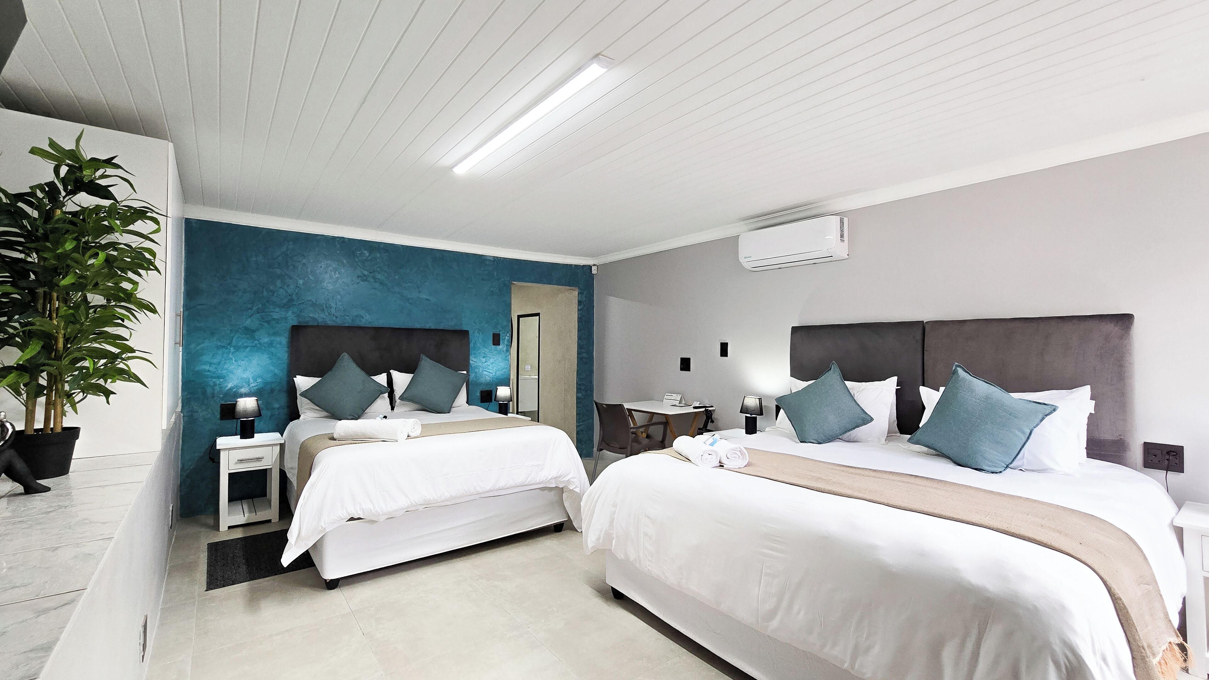 Familieenkeltværelse | Premium-sengetøj, dundyner, individuelt design, individuel indretning