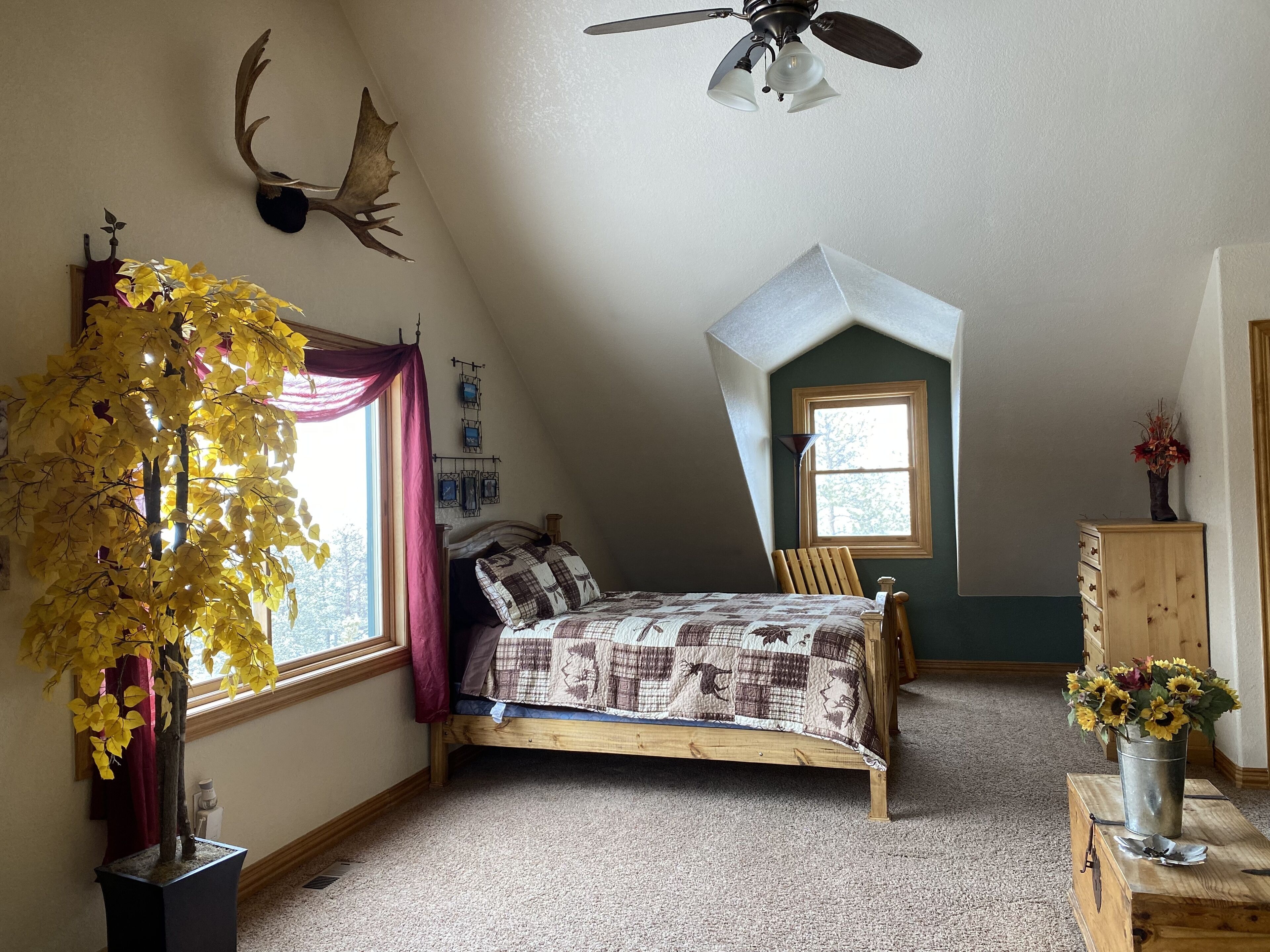 Colorado Mountain Lodge with New Hot Tub