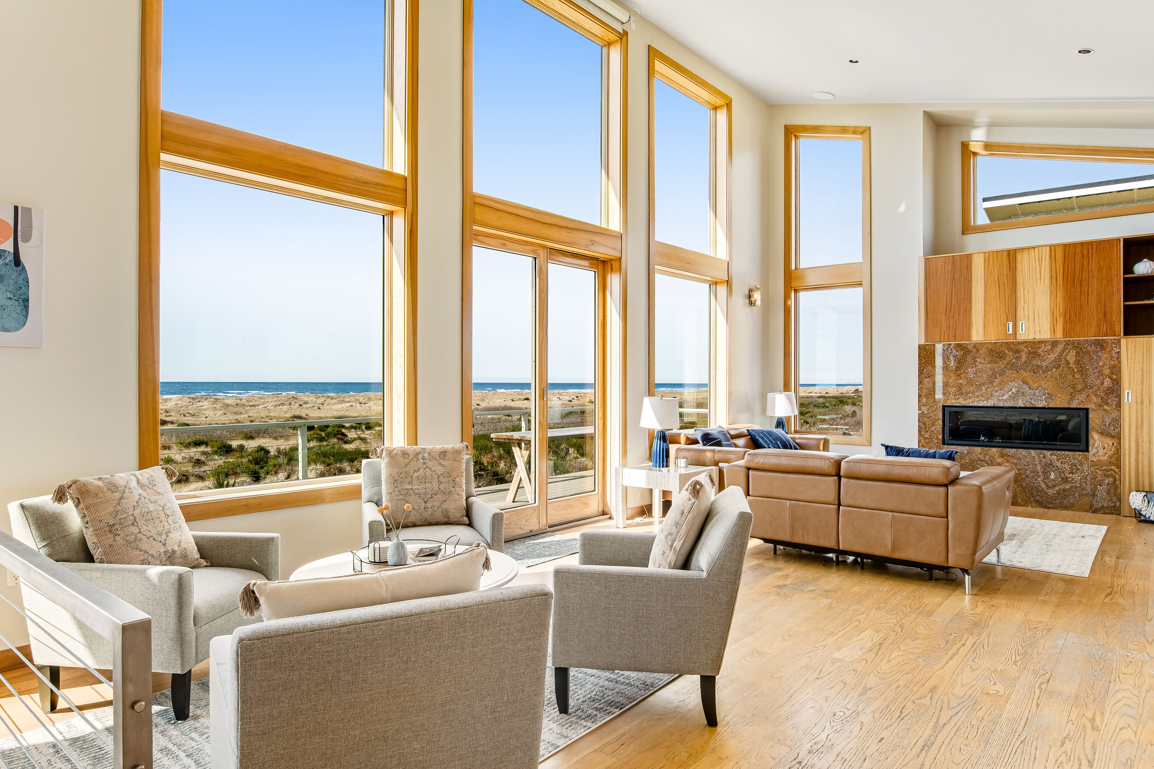 Oceanfront, dog-friendly home with amazing view, hot tub, decks & fireplace