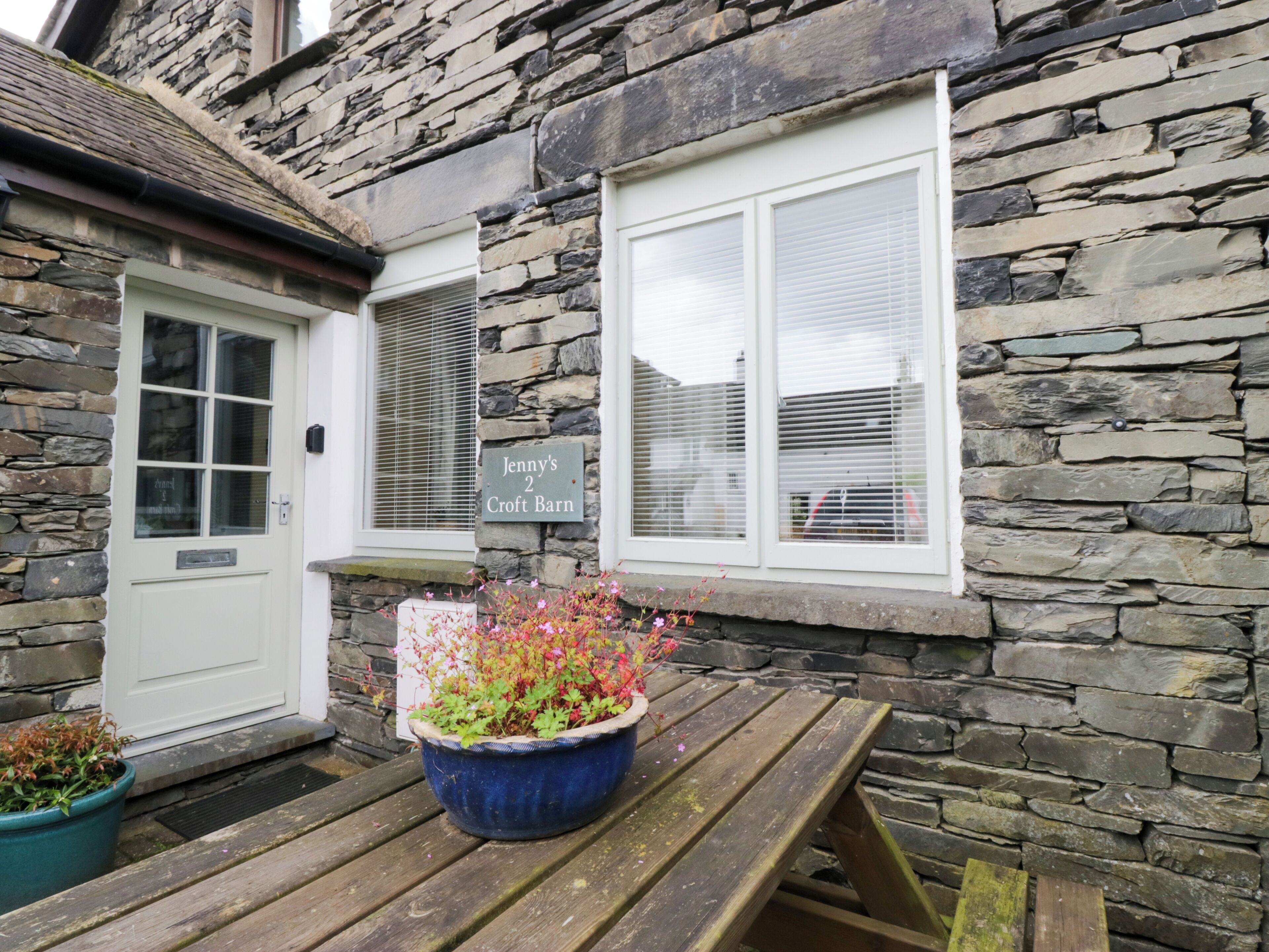 Cottage | Interior