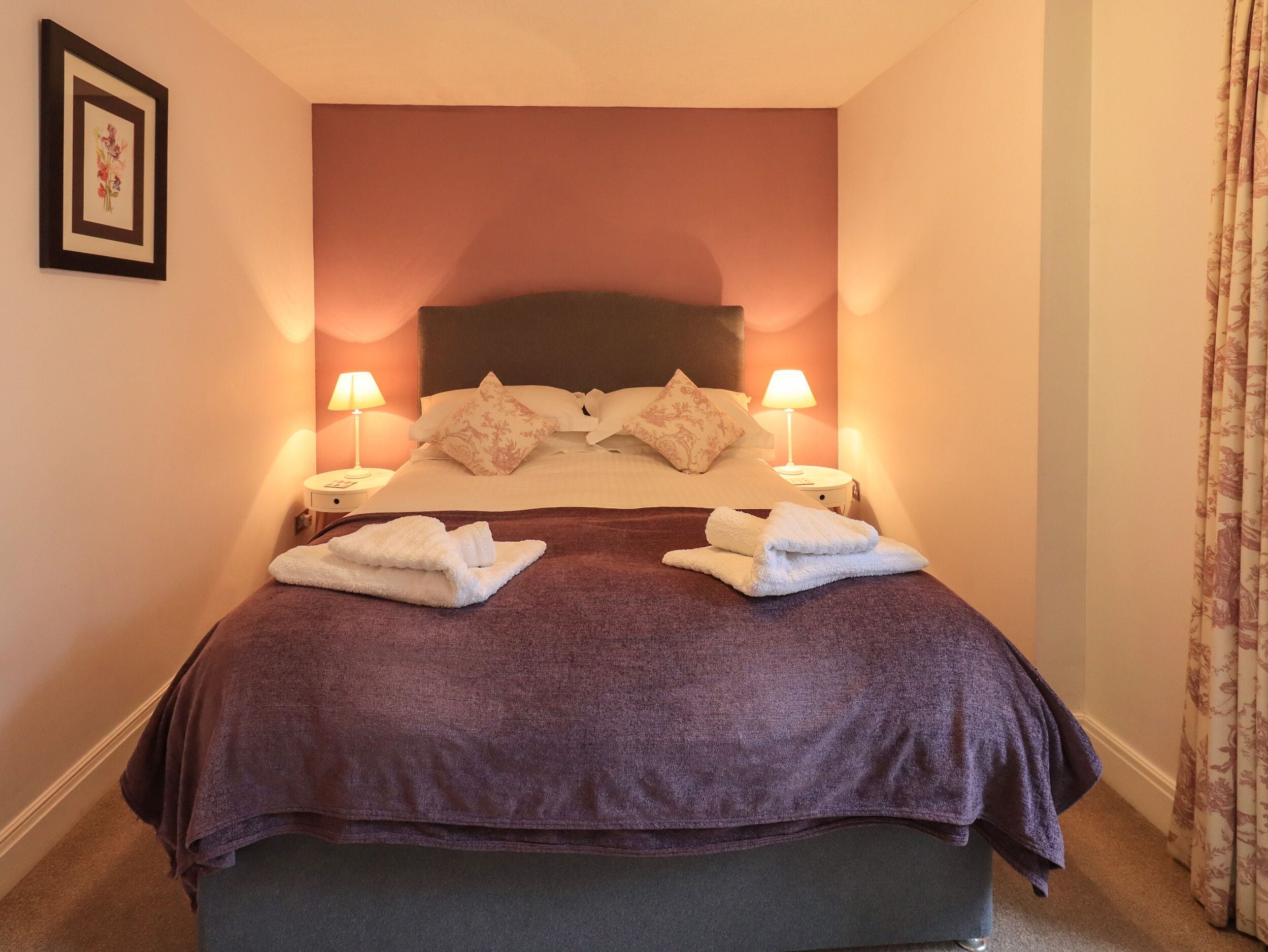 Cottage | 2 bedrooms, individually decorated, individually furnished, free WiFi