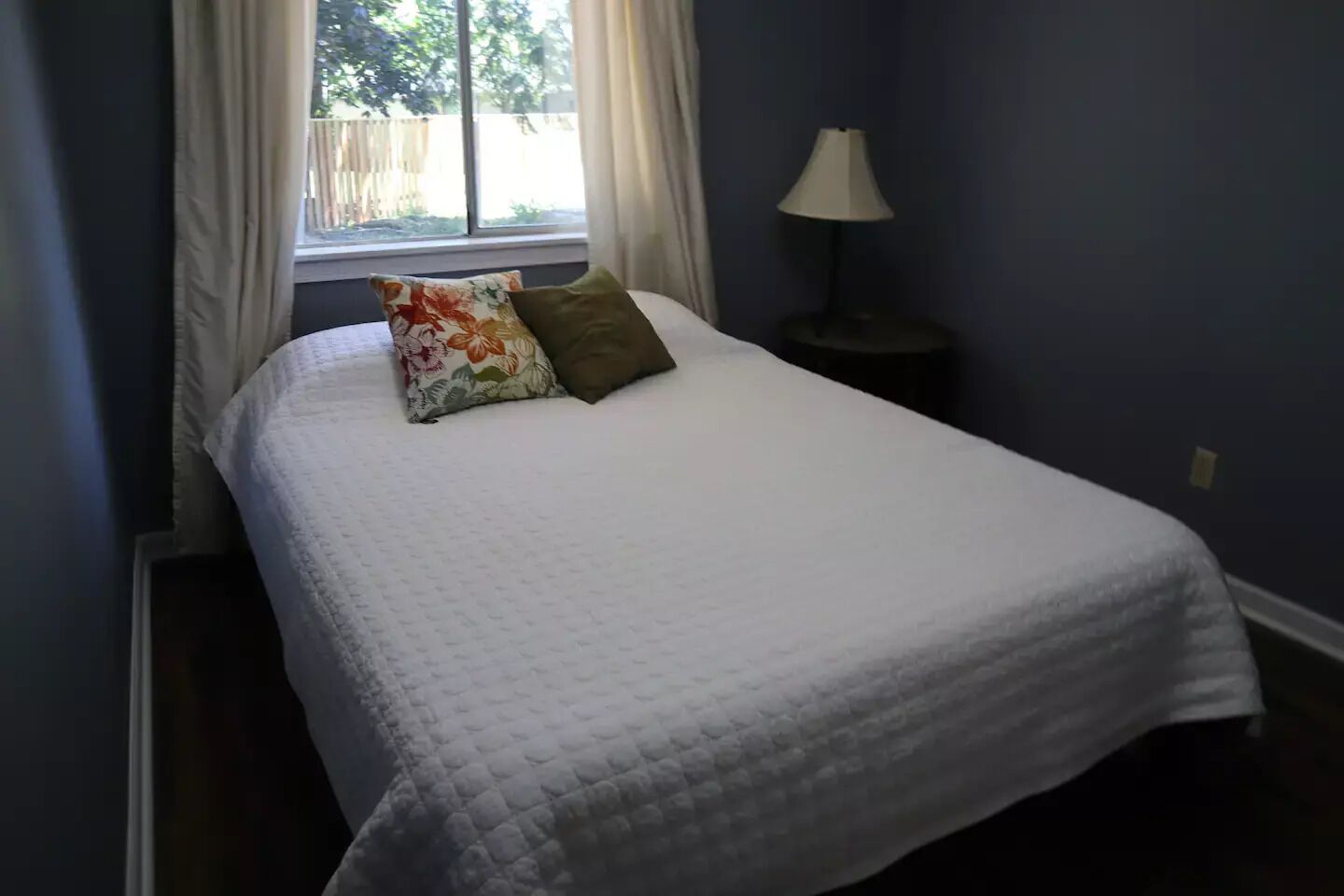 Near Nike, Intel, Kaiser, Providence Hospitals. Skate park, and shopping.