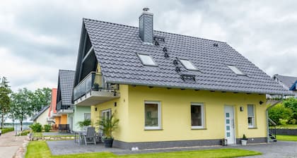 Traumhafte Ferienwohnung mit Müritz-Blick und Kamin