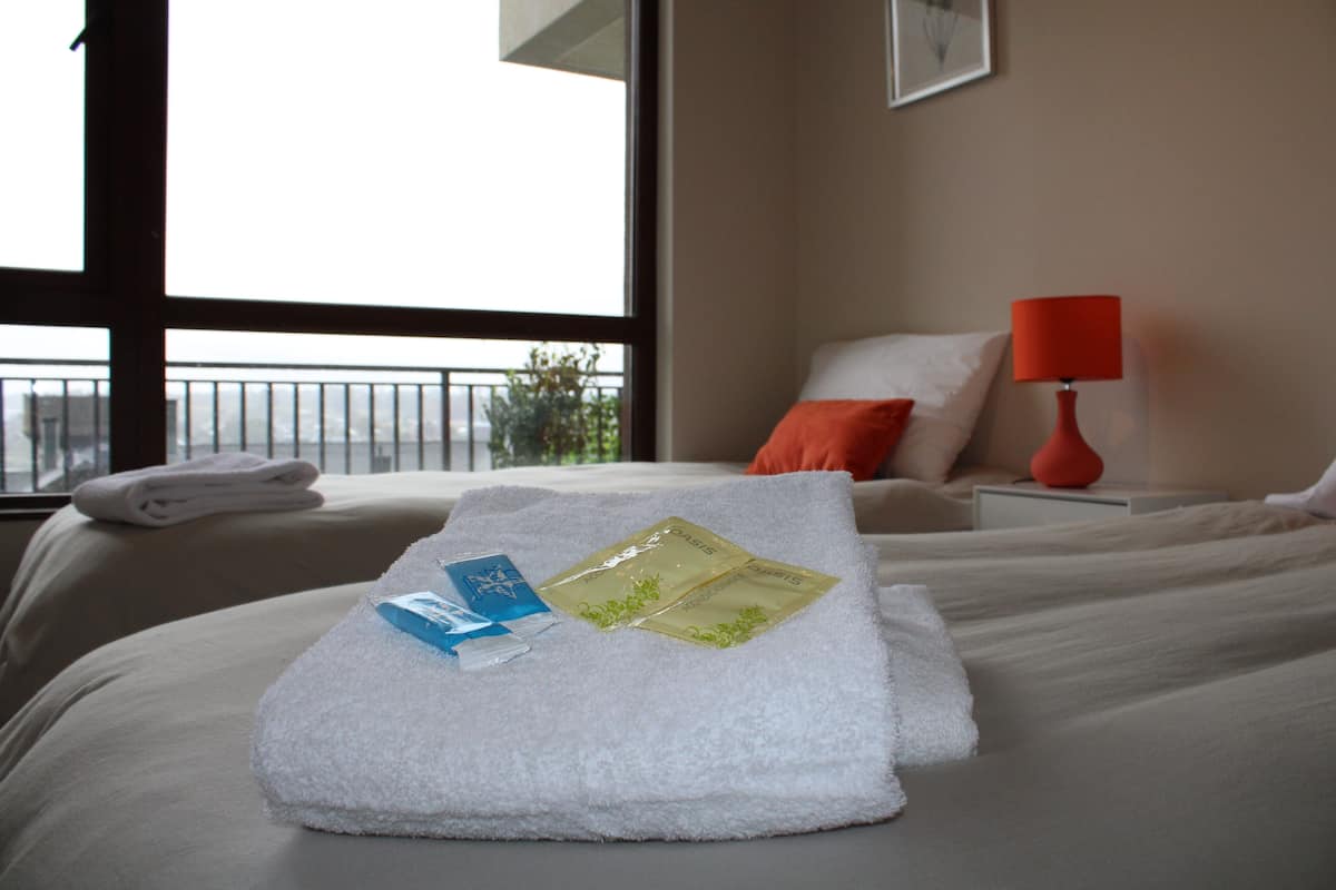 MPHB002 Departamento en Puerto Varas | 2 bedrooms, premium bedding, iron/ironing board, cribs/infant beds