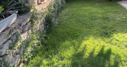 Renovated farmhouse between Alpilles and Camargue