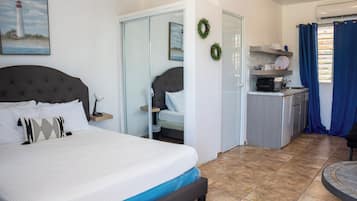 Junior-Apartment | Individuell dekoriert, individuell eingerichtet, Verdunkelungsvorhänge