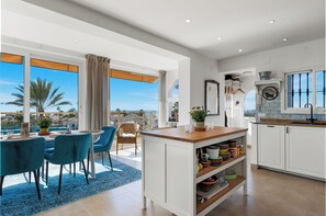 Interior - Stunning Villa w/ pool by Costarentals - Ref 05 (El Faro)