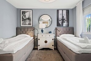 2 bedrooms, iron/ironing board, free WiFi, bed sheets