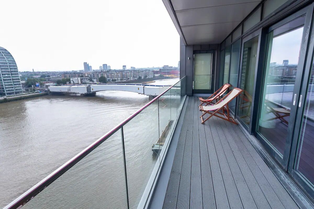 Luxurious 2 Bedroom Apartment with spectacular views of London